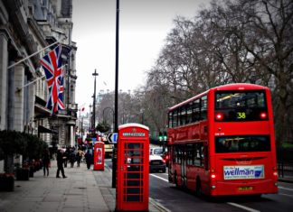 The Pitfalls Of Traveling Around UK On Public Transport