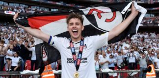 Tom Cairney Signs Five Year Deal With Fulham Club Tom Cairney