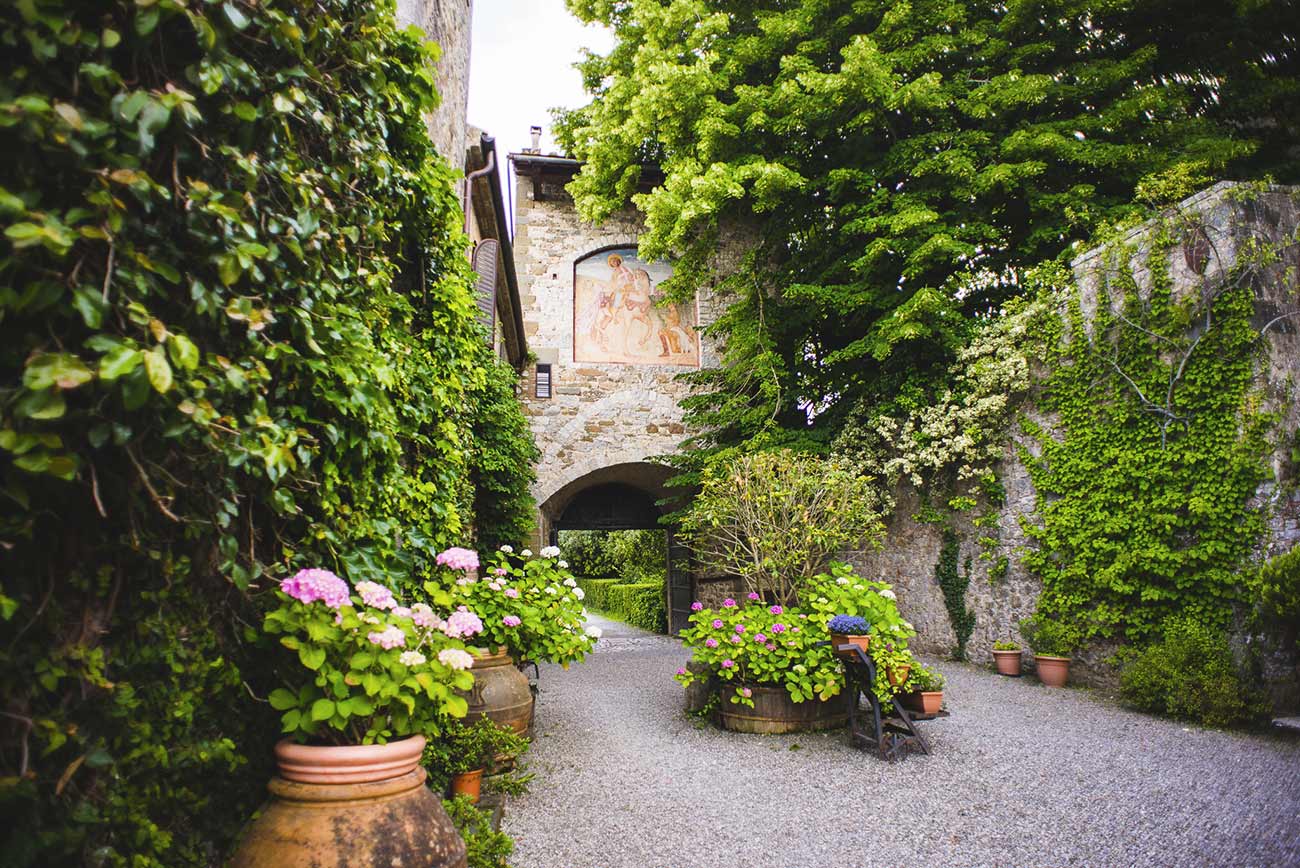 Montalto in Toscana Castle