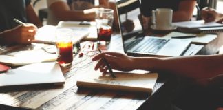 How to Switch from Full-Time to Freelancing Freelancing