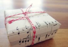 Discover One-of-a-kind Custom Music Gifts To Show Your Love And Appreciation