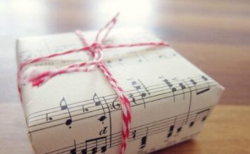 Discover One-of-a-kind Custom Music Gifts To Show Your Love And Appreciation
