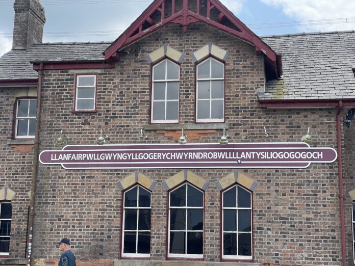 Llanfairpwllgwyngyll Station
