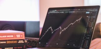 7 Most Promising UK-Based Stocks to Invest in 2023 Stocks to Invest in 2023