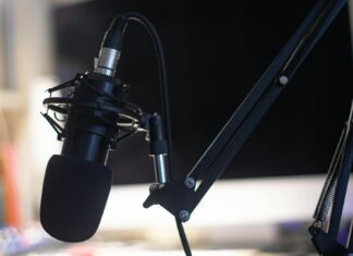 Details About The Parents Of Ice Spice, The Almanzar Couple, Joseph And Charina ice spice mom