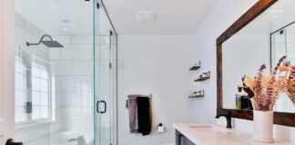 Perfect shower screen – what to consider? Perfect shower screen