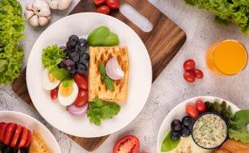 Delicious and Nutritious Healthy Brunch Jalbite Snacks from Justalittlebite