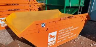 Large Skips vs. Small Skips: Which Is Right for Your Project? Small Skips
