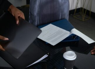 The Benefits of Working with a Contracts Administrator on a Commercial Construction Project Commercial Construction Project