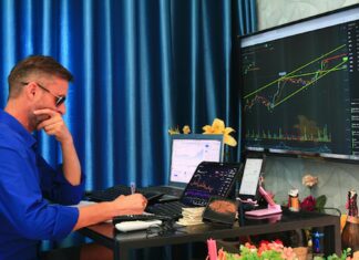 How Intermediate Traders Are Using Forex Options Flow to Front-Run Spot Breakouts