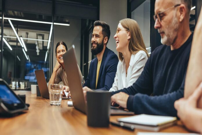 5 Ways UK Businesses Are Attracting and Retaining Top Talent UK Businesses