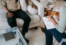 How Therapists Are Helping Clients Thrive Between Appointments Therapists