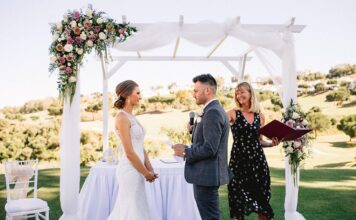 Why Some Couples Are Choosing to Get Married in the UK Rather than Abroad wedding venues